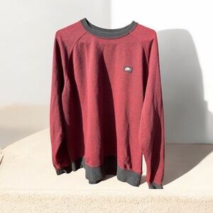Nike Sweatshirt Mens 2xl Red Black Crew Neck Logo Pullover Outdoor Vintage..